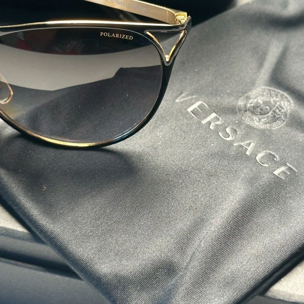 Versace Black and Gold Sunglasses - Picture 4 of 7